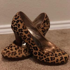 Sofft Leopard Pumps